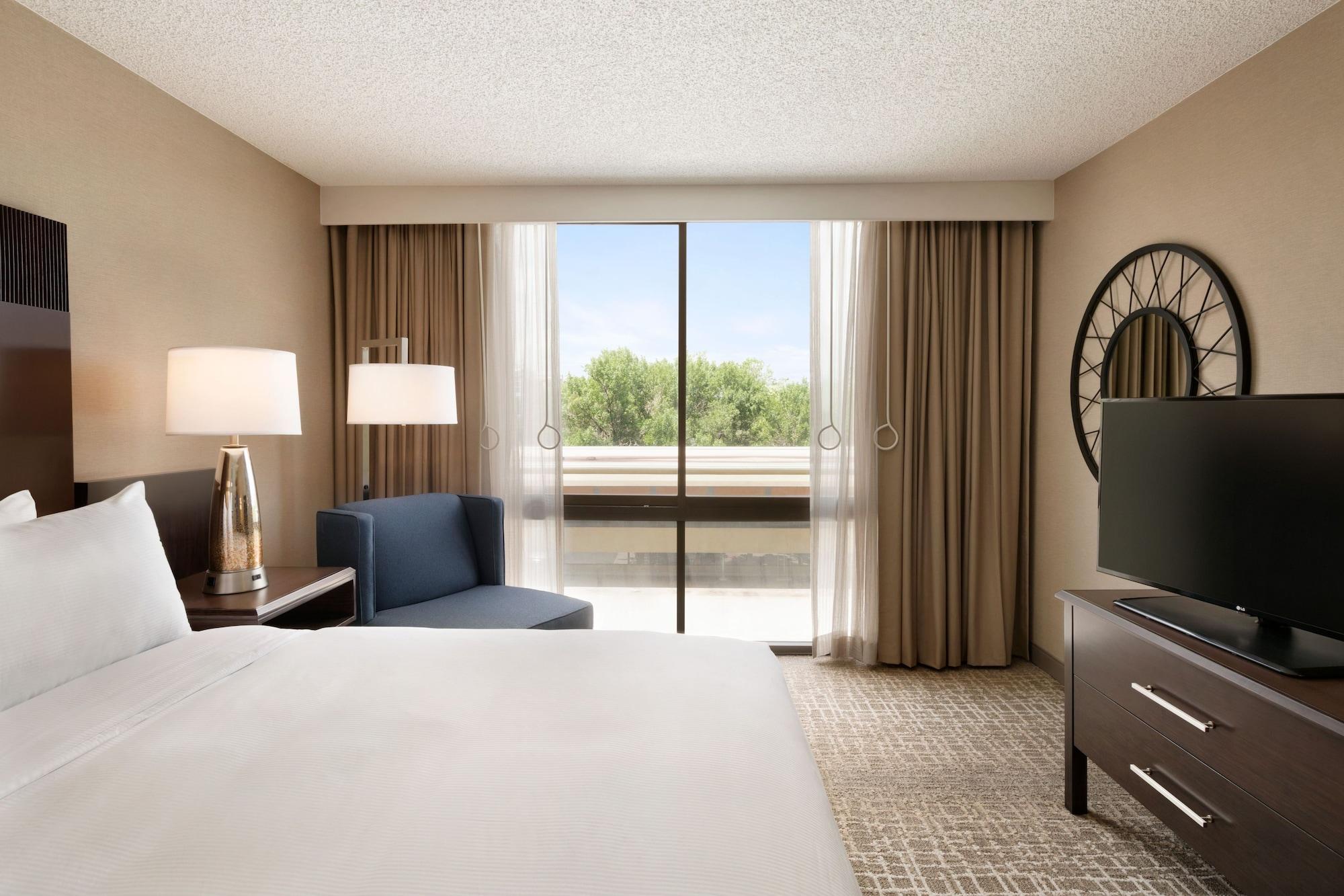 Hilton Fort Collins Bagian luar foto
