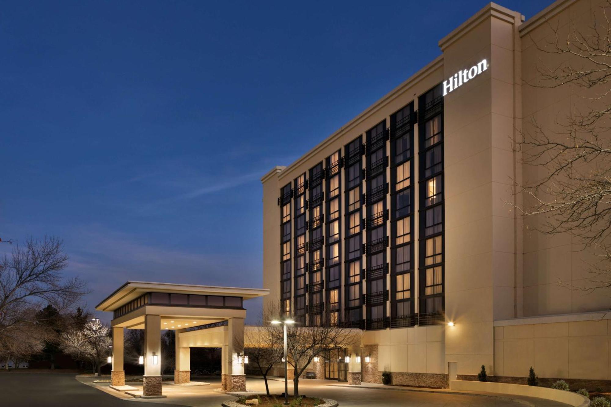 Hilton Fort Collins Bagian luar foto